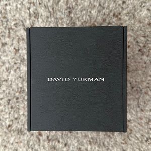 David Yurman bracelet empty box 3 3/4“ x 4“ great for cable bracelets or…